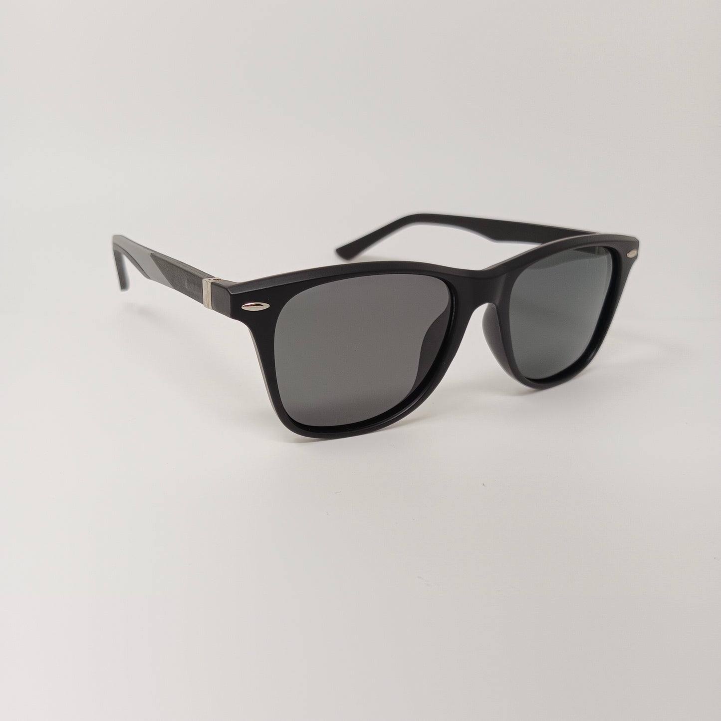 Traveler ( Men, Wayfarer ) Polarised Matte Black